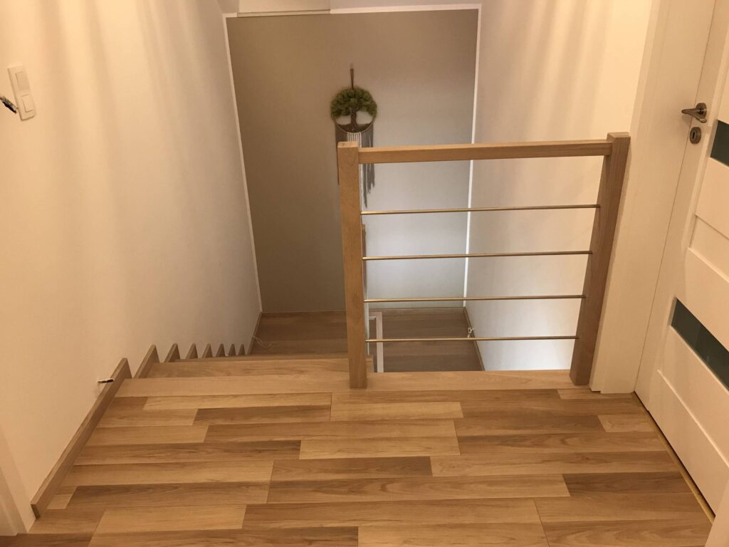 Schody dywanowe na beton